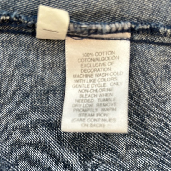 Susan Bristol Vintage 90s Short Sleeve Denim Top with Embroidery - Picture 5 of 7